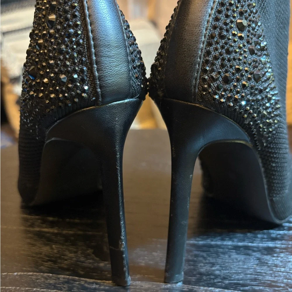 Steve Madden knit and rhinestone booties. - Picture 4 of 7